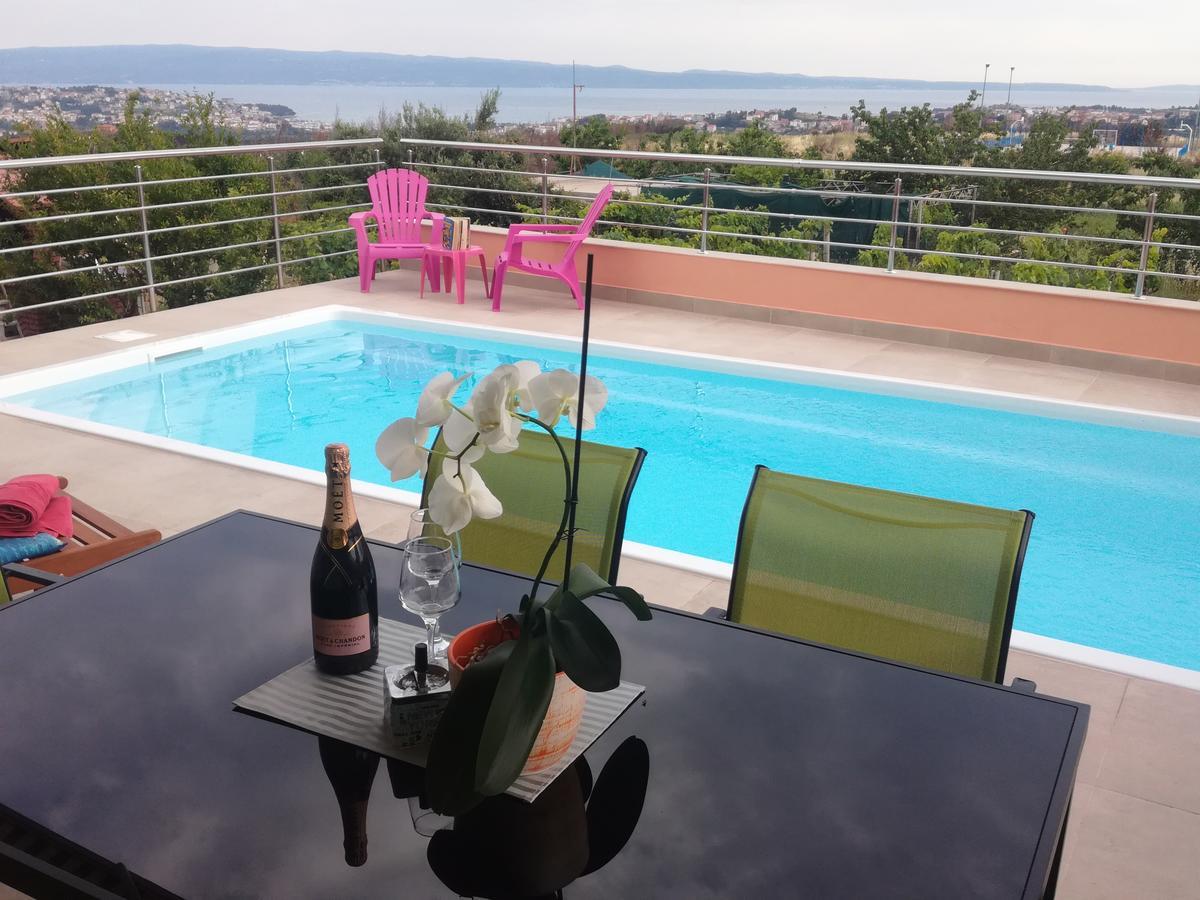 Apartment M&M With Private Pool Kučine Eksteriør bilde