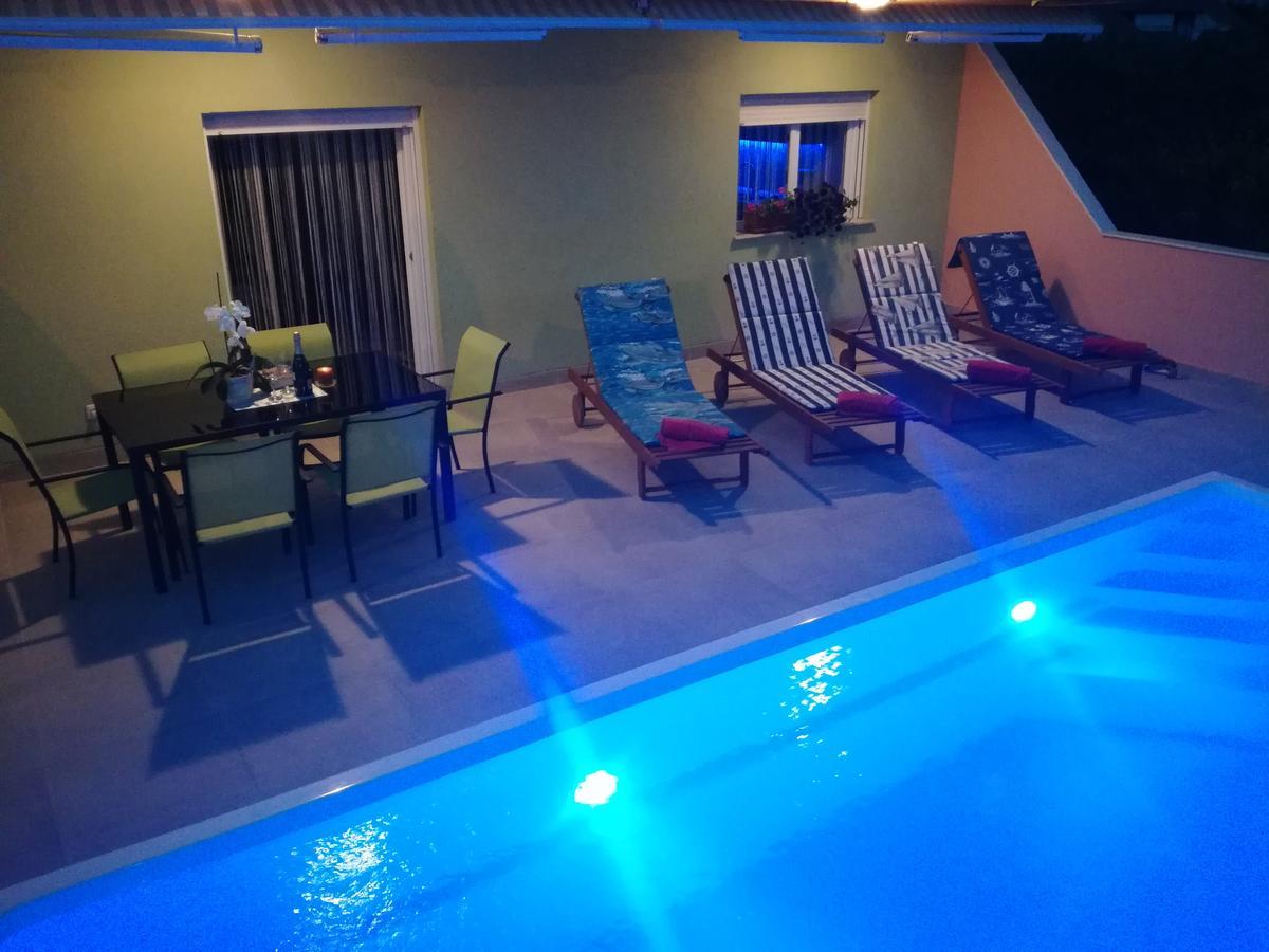 Apartment M&M With Private Pool Kučine Eksteriør bilde